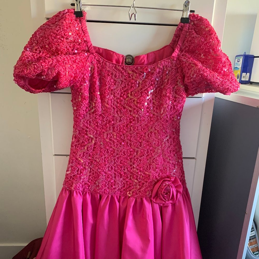 Vintage 1980s Hot Pink Prom Dress!